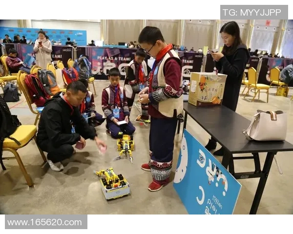 对话周静探索和平精英职业生涯的成长与挑战