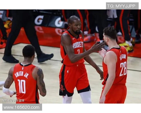 对飙字母哥！杜兰特317复苏！火箭14分大逆转，申京怒吼庆祝